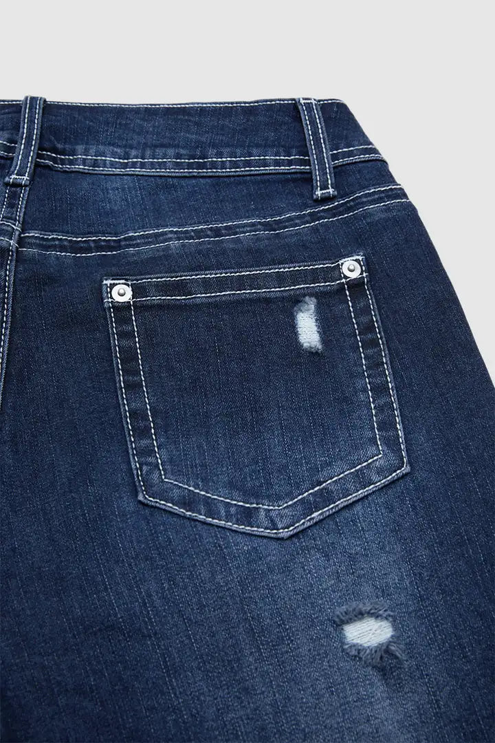 Kira - Capri broek met dubbele knoopsluiting