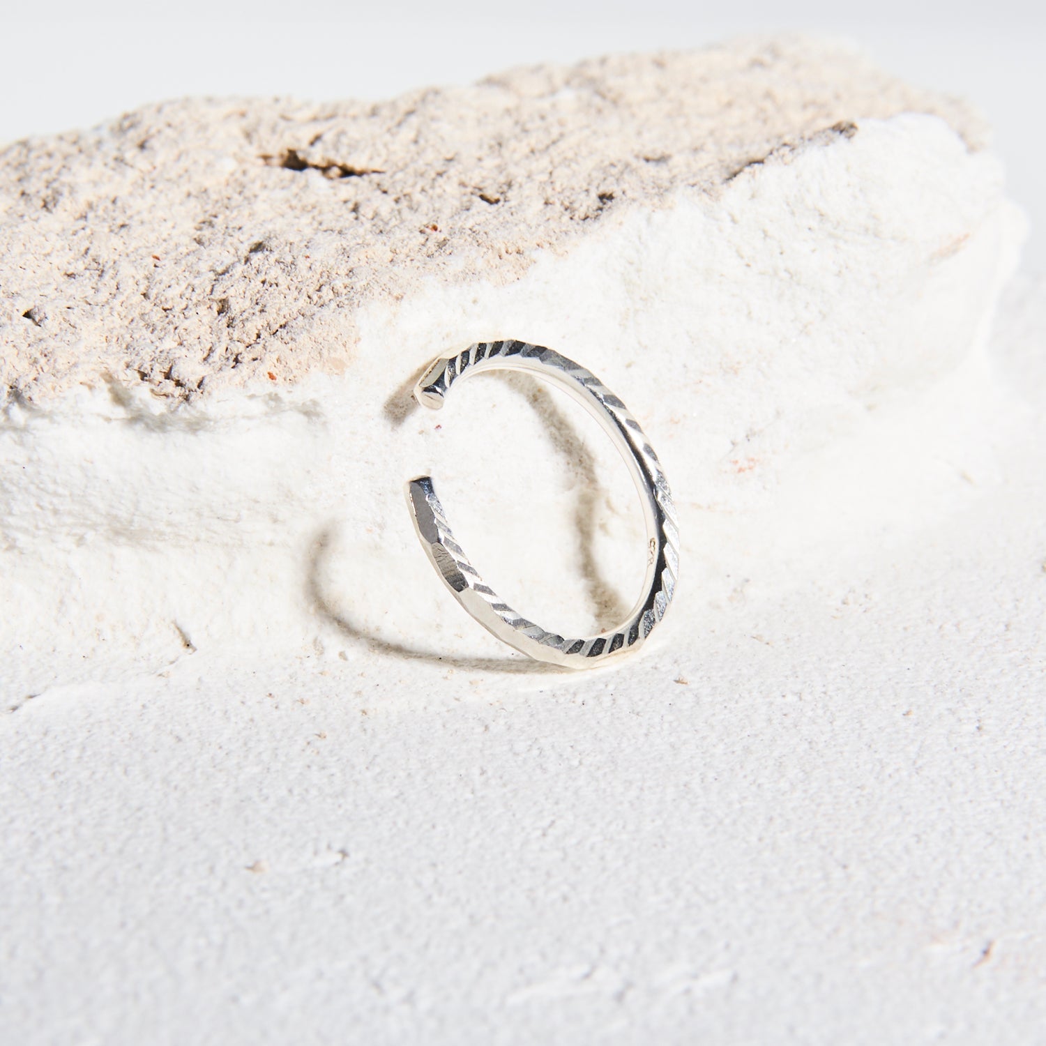 Facetgeslepen verstelbare ring