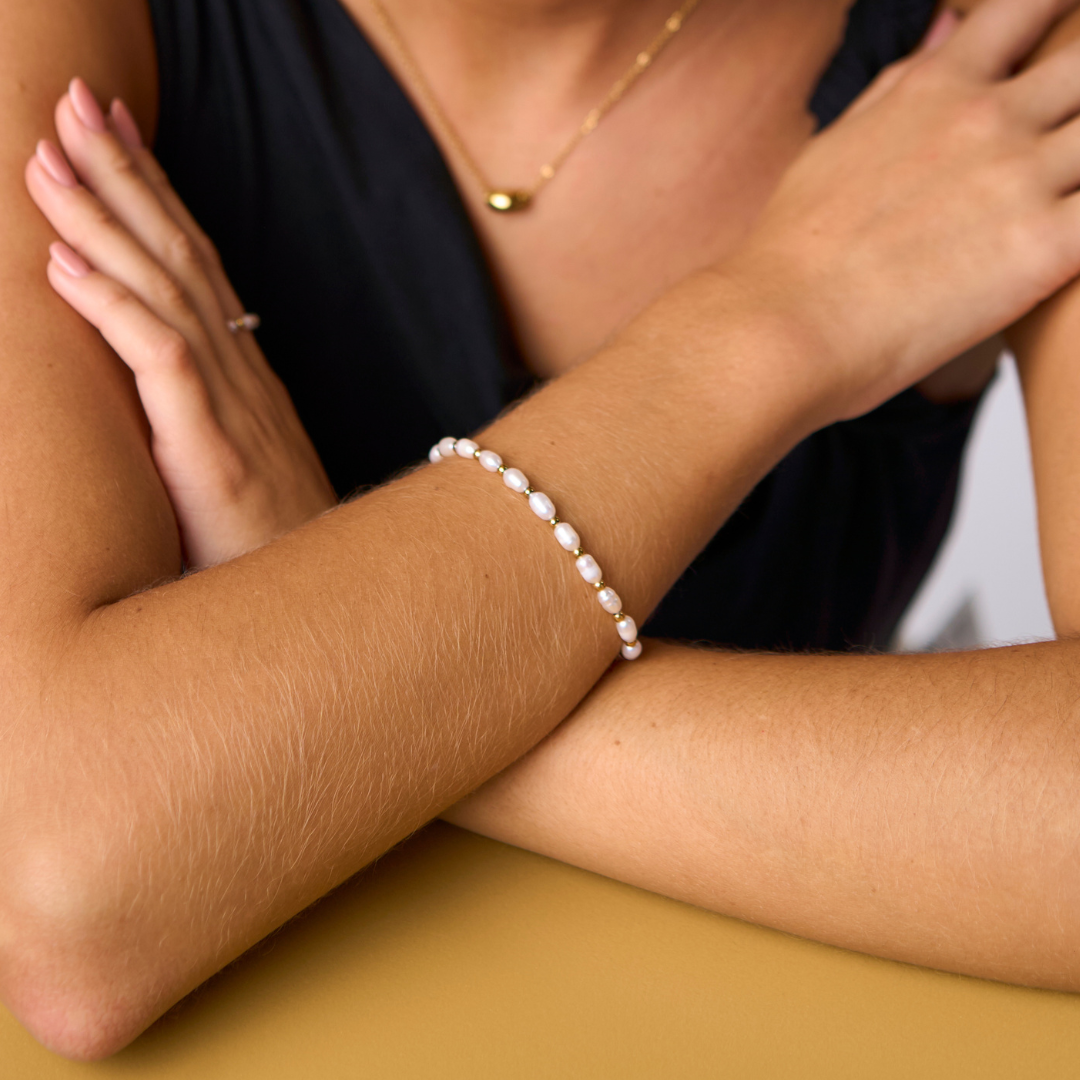 Armband met parels en bolletjes