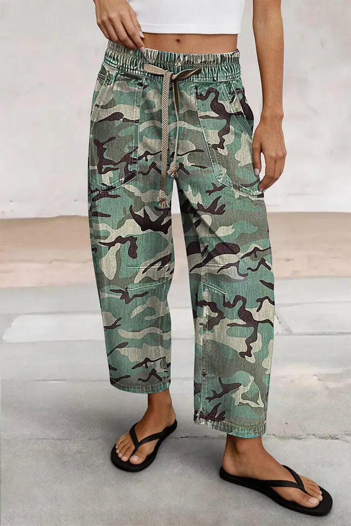 Luna - Camouflage cropped broek met trekkoord
