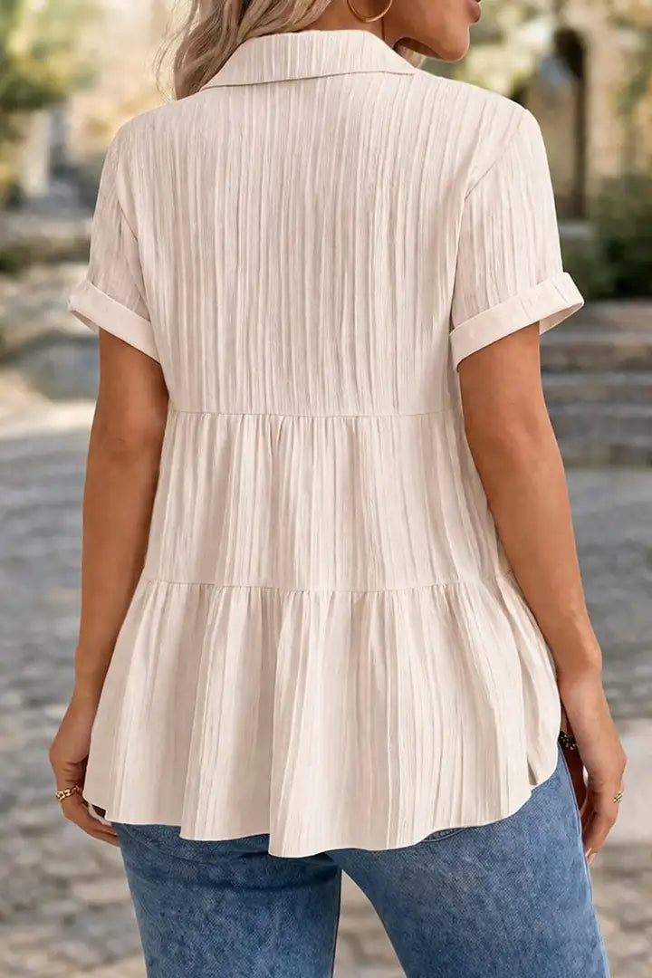 Geplooide blouse met knoopsluiting en korte mouwen