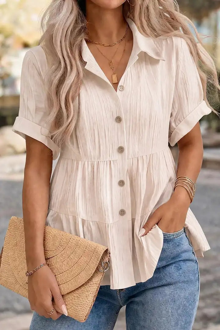 Geplooide blouse met knoopsluiting en korte mouwen
