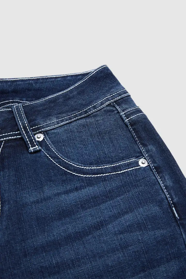 Kira - Capri broek met dubbele knoopsluiting