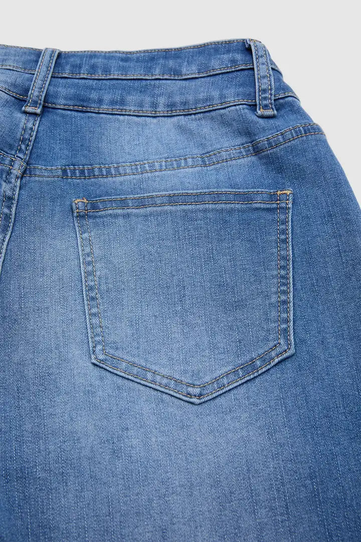 Mila - Denim broek met dubbele knoopsluiting