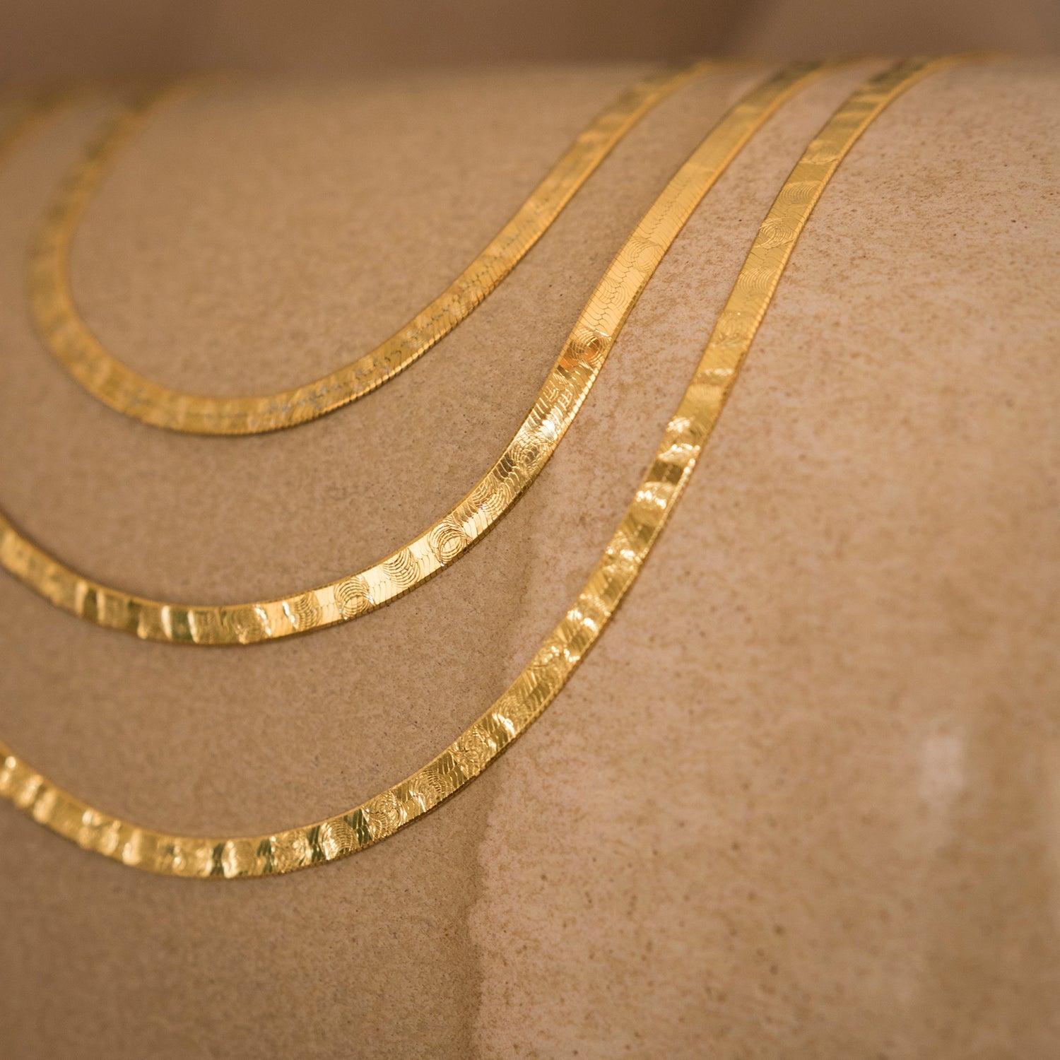 Platte schakelketting met detail