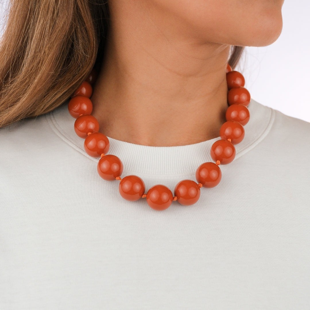 Ketting met bolvormig detail