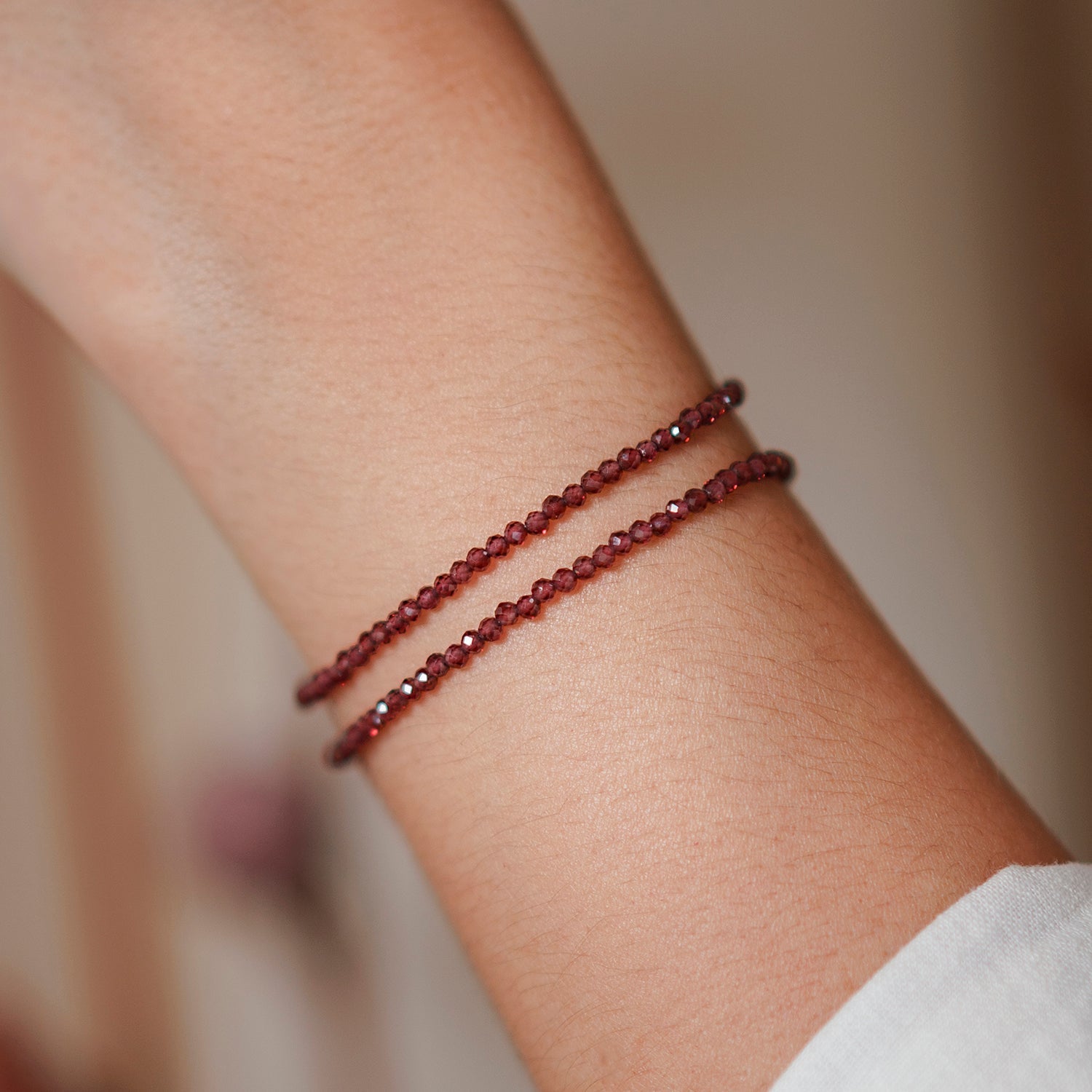 Armbanden met geslepen edelstenen