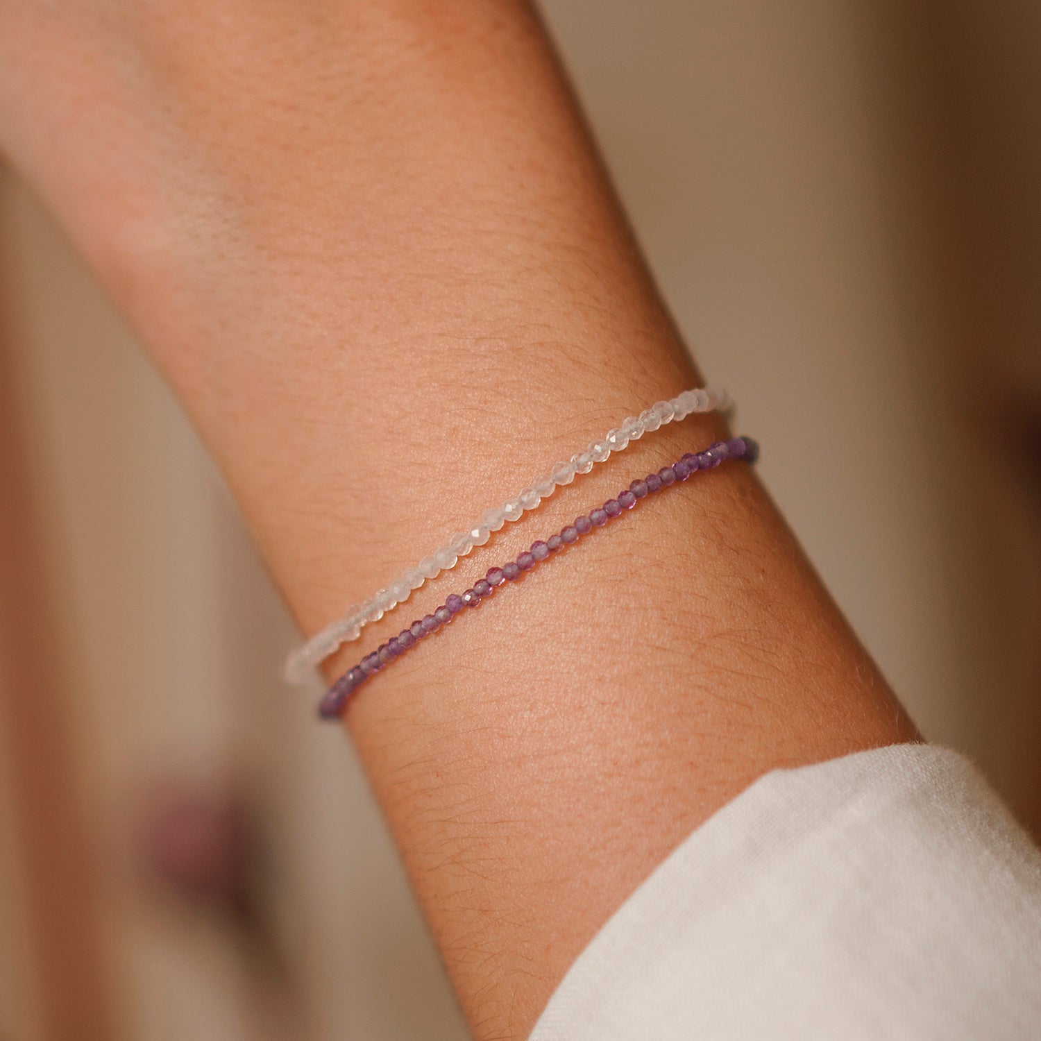 Armbanden met geslepen edelstenen