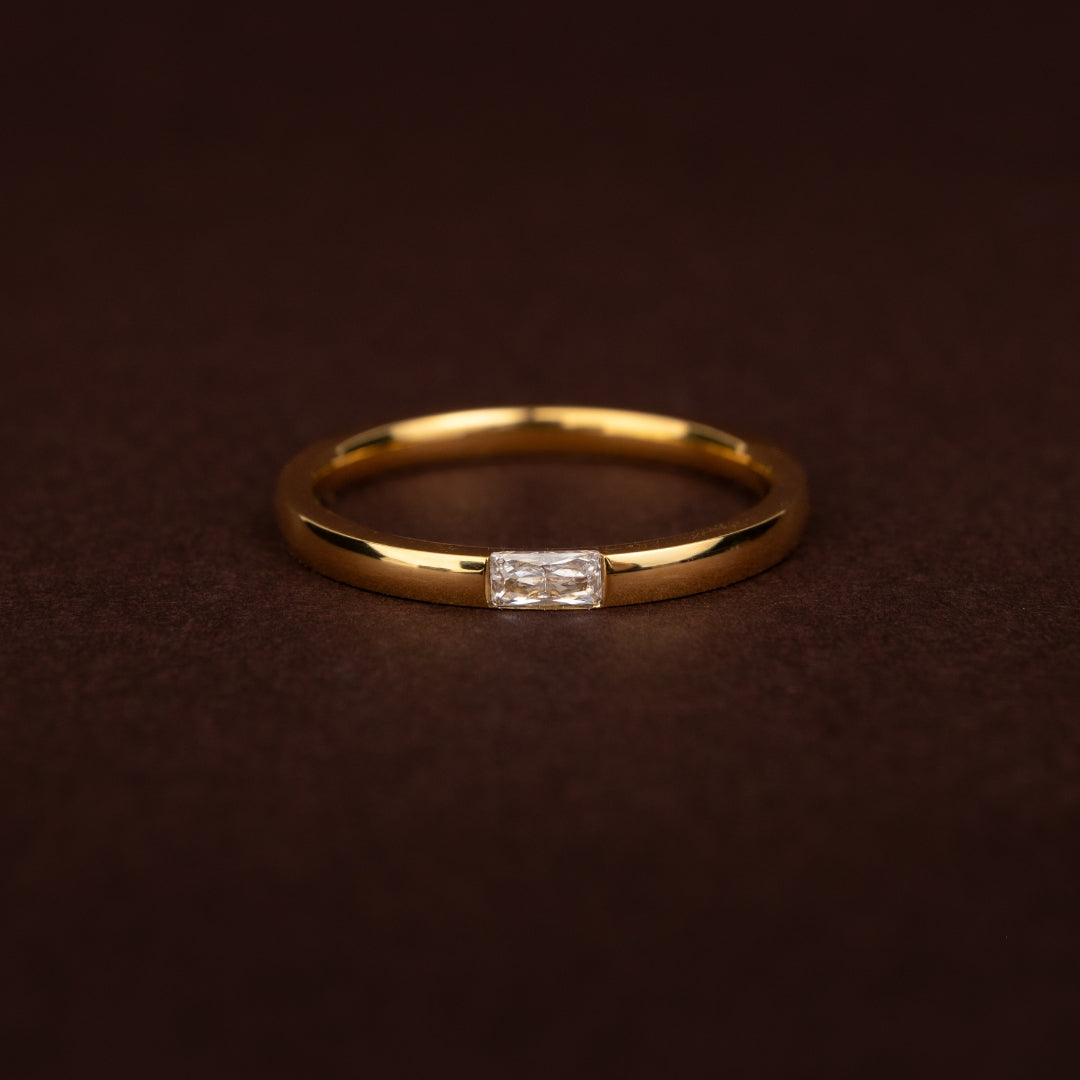 Ring met lichtglans