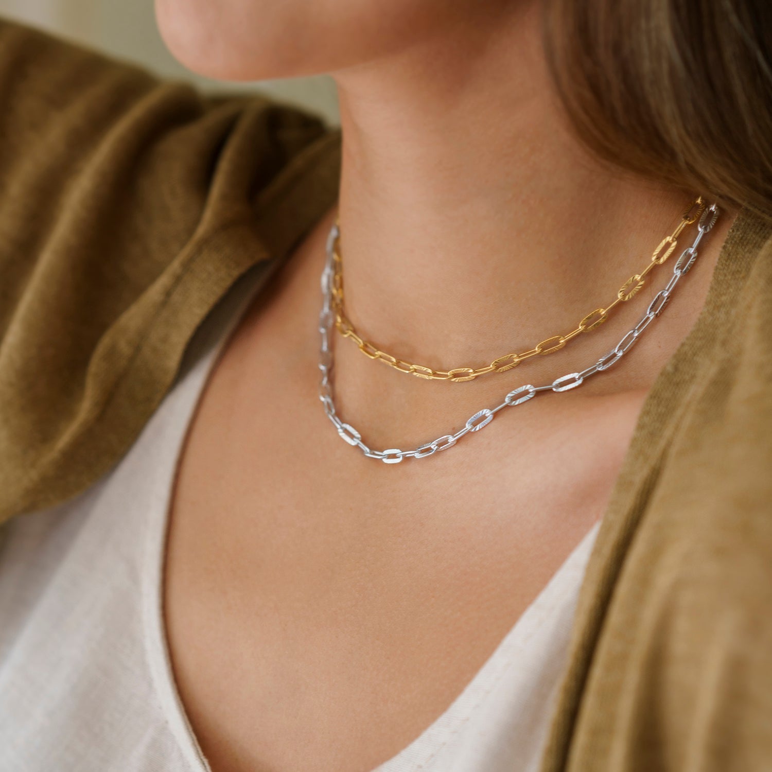 Ketting met zonmotief